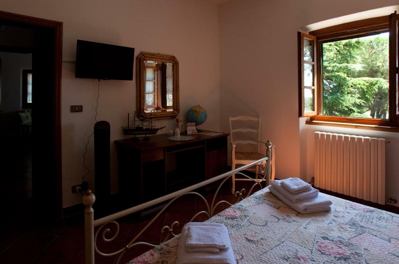 Casa Il Ceppo Hotel อาเรซโซ ภายนอก รูปภาพ